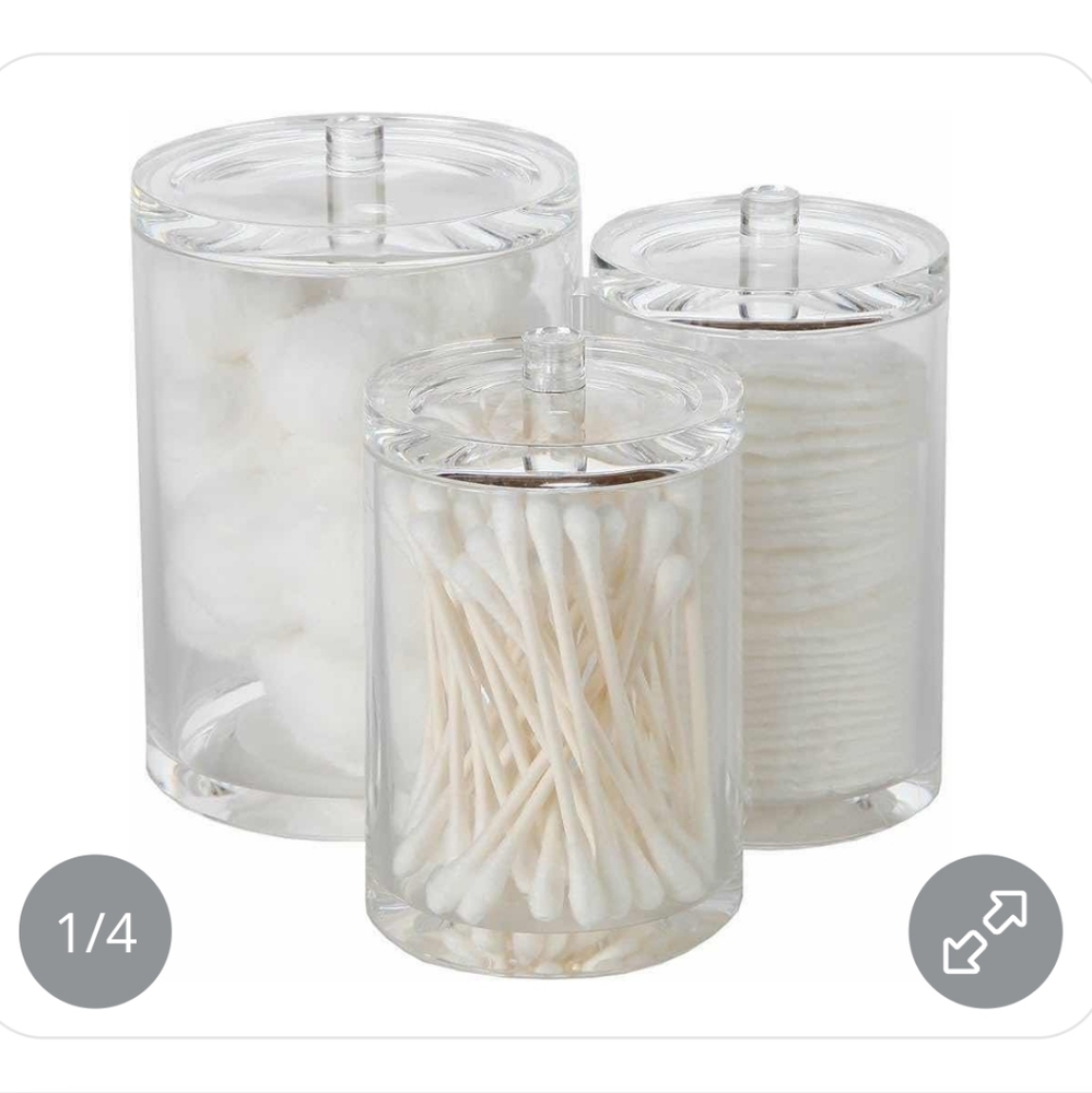 One Piece Set of 3 Clear Tumblers W/ Lids